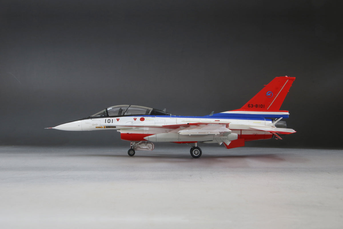 1/72 航空自衛隊 F-2B 戦闘機 “飛実101号機”w/12式地対艦誘導弾(空発型)