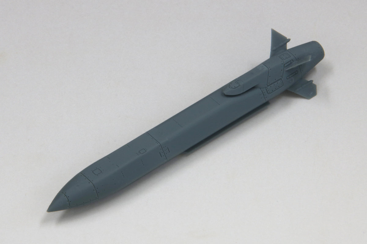 1/72 航空自衛隊 F-2B 戦闘機 “飛実101号機”w/12式地対艦誘導弾(空発型)