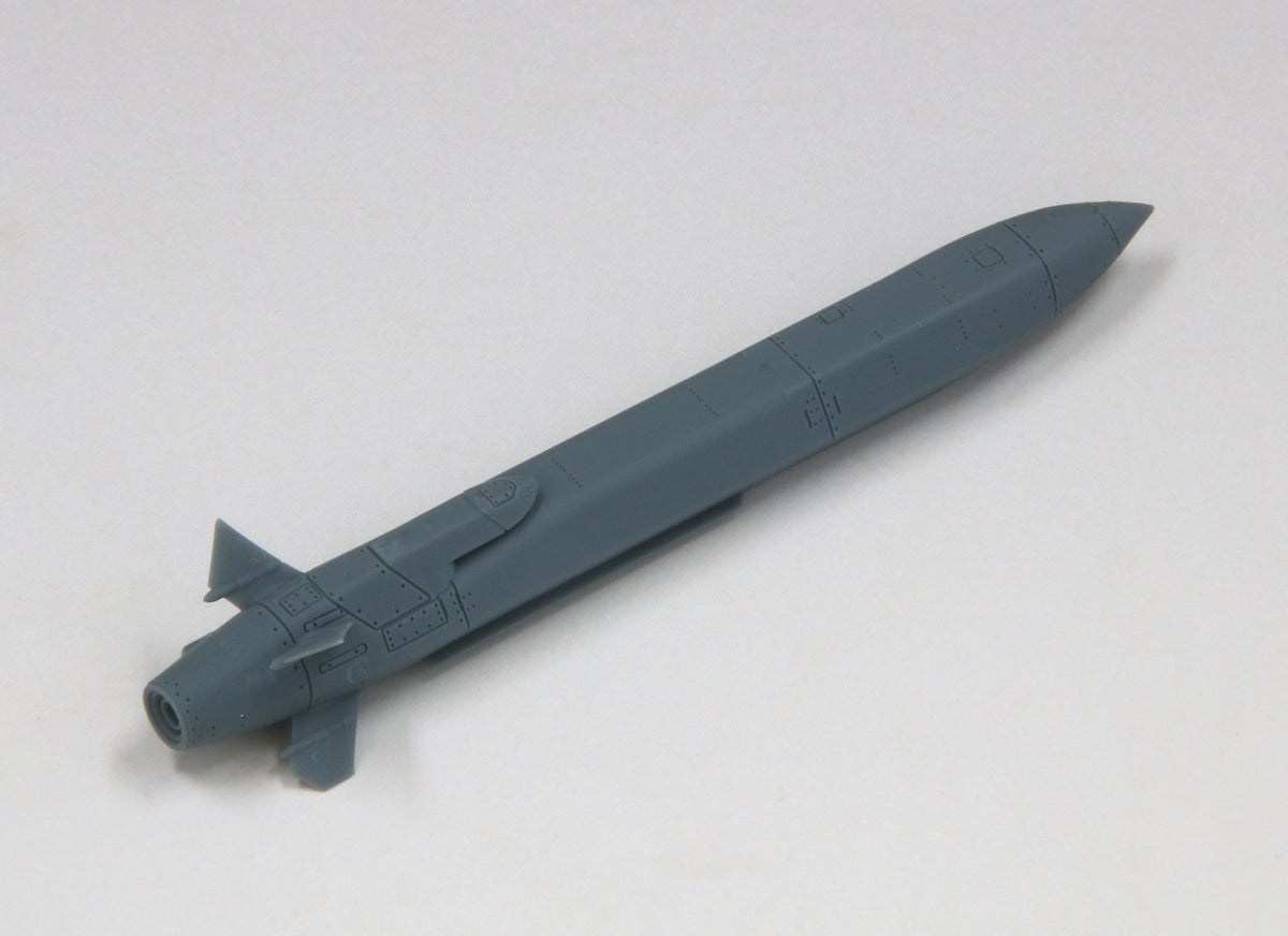 1/72 航空自衛隊 F-2B 戦闘機 “飛実101号機”w/12式地対艦誘導弾(空発型)