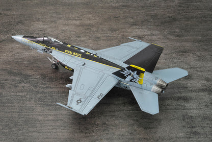 1/72 アメリカ海軍 艦上戦闘機 F/A-18E スーパーホーネット VFA-27 ロイヤルメイセス 2024