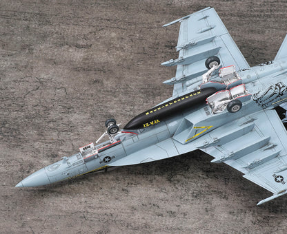 1/72 アメリカ海軍 艦上戦闘機 F/A-18E スーパーホーネット VFA-27 ロイヤルメイセス 2024