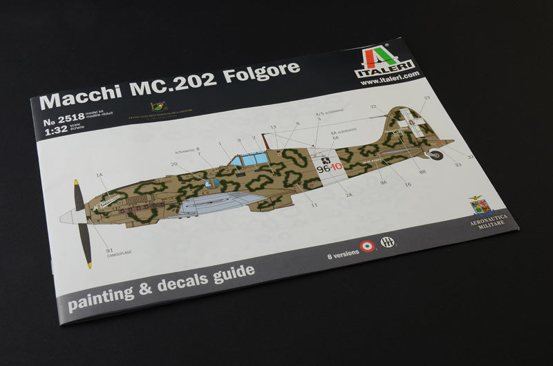 1/32 WW.II イタリア空軍 マッキ MC.202 フォルゴーレ（日本語対訳補足説明書付属）