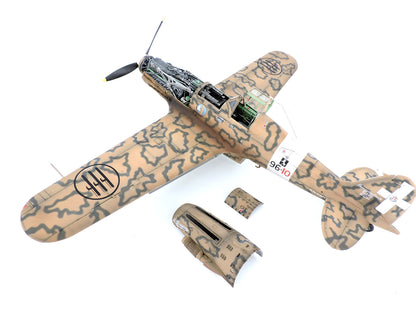 1/32 WW.II イタリア空軍 マッキ MC.202 フォルゴーレ（日本語対訳補足説明書付属）