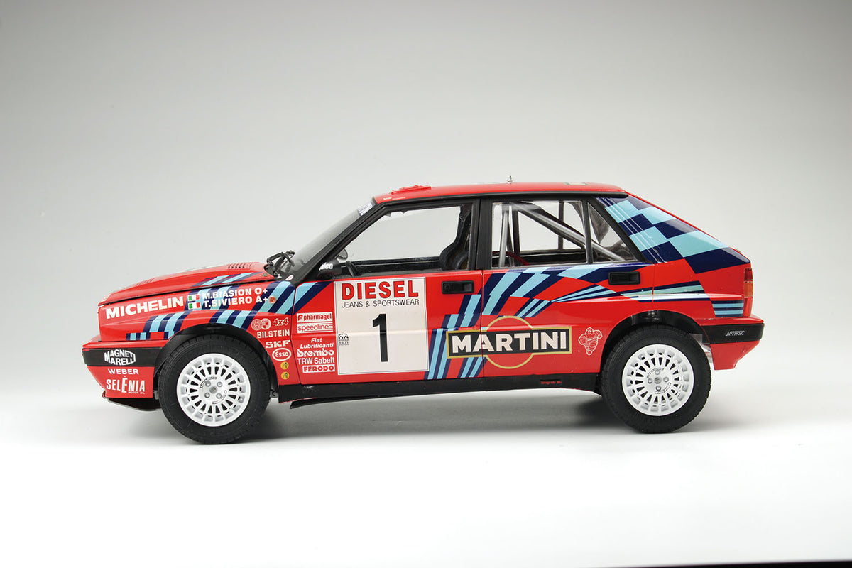 1/12 ランチア デルタ HF インテグラーレ 16V 1989 サンレモラリー（日本語対訳補足説明書付属）