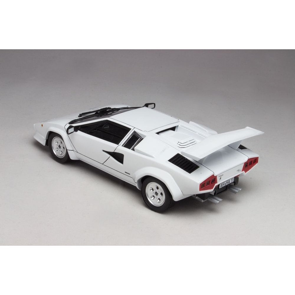 1/24 ランボルギーニ カウンタック LP5000 クアトロバルボーレ 日本語版特別仕様